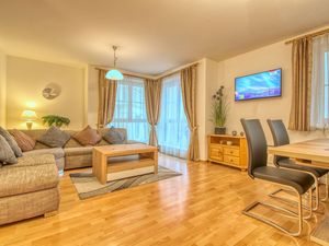 23885928-Ferienwohnung-7-Zell am See-300x225-3