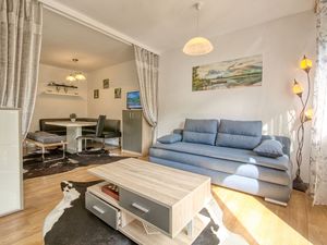 23885943-Ferienwohnung-6-Zell am See-300x225-1