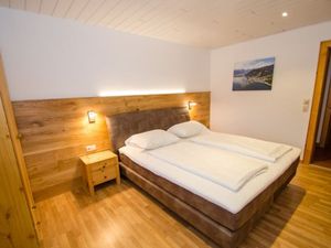 19088480-Ferienwohnung-5-Zell am See-300x225-3