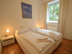 19088506-Ferienwohnung-8-Zell am See-300x225-1