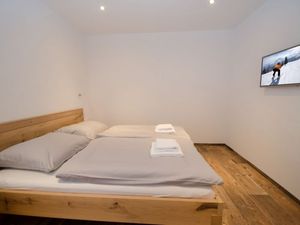 19088550-Ferienwohnung-4-Zell am See-300x225-5