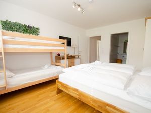 19364762-Ferienwohnung-8-Zell am See-300x225-0