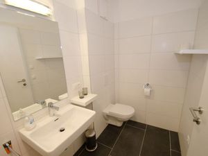 19364759-Ferienwohnung-8-Zell am See-300x225-4