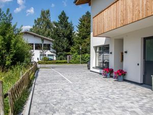 23018841-Ferienwohnung-4-Zell am See-300x225-3