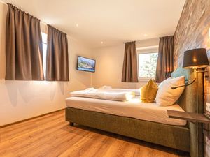 23018829-Ferienwohnung-4-Zell am See-300x225-2