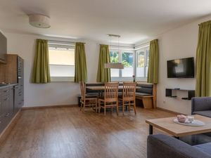 23172979-Ferienwohnung-6-Zell am See-300x225-3