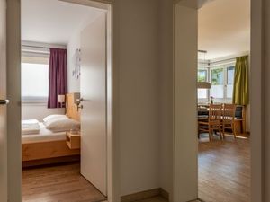 23168947-Ferienwohnung-6-Zell am See-300x225-1