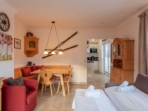 23385852-Ferienwohnung-4-Zell am See-300x225-1