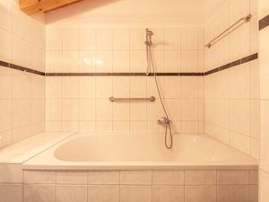 23464089-Ferienwohnung-6-Zell am See-300x225-4