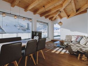 23543351-Ferienwohnung-8-Zell am See-300x225-2