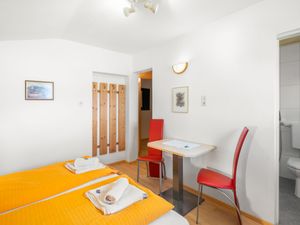 23838539-Ferienwohnung-4-Zell am See-300x225-2