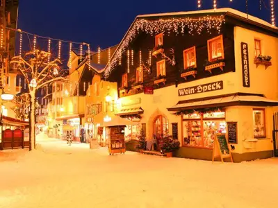 Hausansicht von vorne im Winter