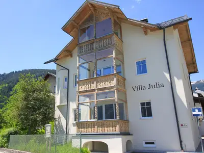 1_Lake_view_suites_Villa_Julia_front_s_1