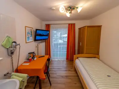 Einzelzimmer Standard mit Etagendusche/ EtagenWC