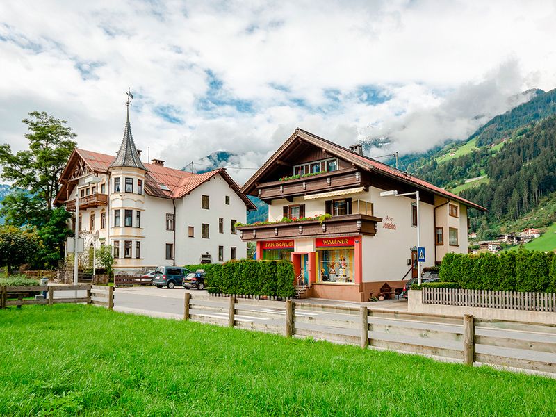 24025183-Ferienwohnung-6-Zell am Ziller-800x600-1