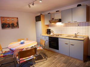 18385562-Ferienwohnung-5-Zell (Mosel)-300x225-3