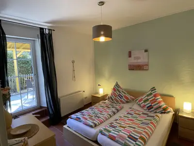 2. Schlafzimmer Fewo 1 mit Terrasse