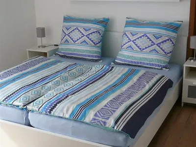 2. Schlafzimmer