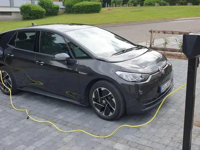 E-Ladestation (2)