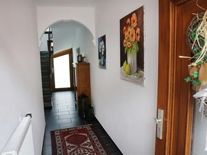 22069969-Ferienwohnung-3-Zeltingen-Rachtig-300x225-0