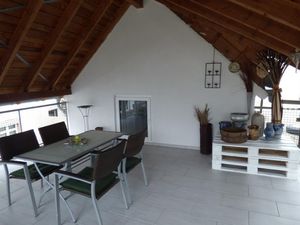 22069969-Ferienwohnung-3-Zeltingen-Rachtig-300x225-5