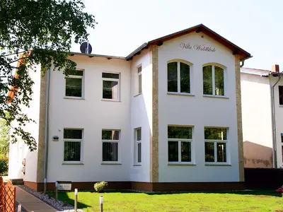 Ansicht von der Waldstraße - Wohnung im EG