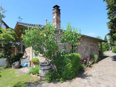 Ferienwohnung für 2 Personen (38 m²) in Zempin (Seebad) 1/10