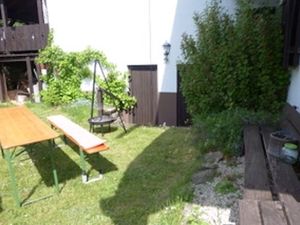 23461813-Ferienwohnung-4-Zenting-300x225-1