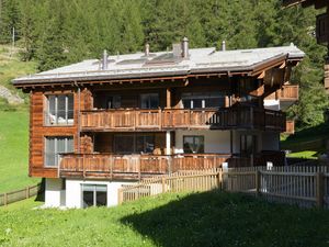 23951731-Ferienwohnung-6-Zermatt-300x225-0