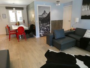 23952159-Ferienwohnung-8-Zermatt-300x225-2