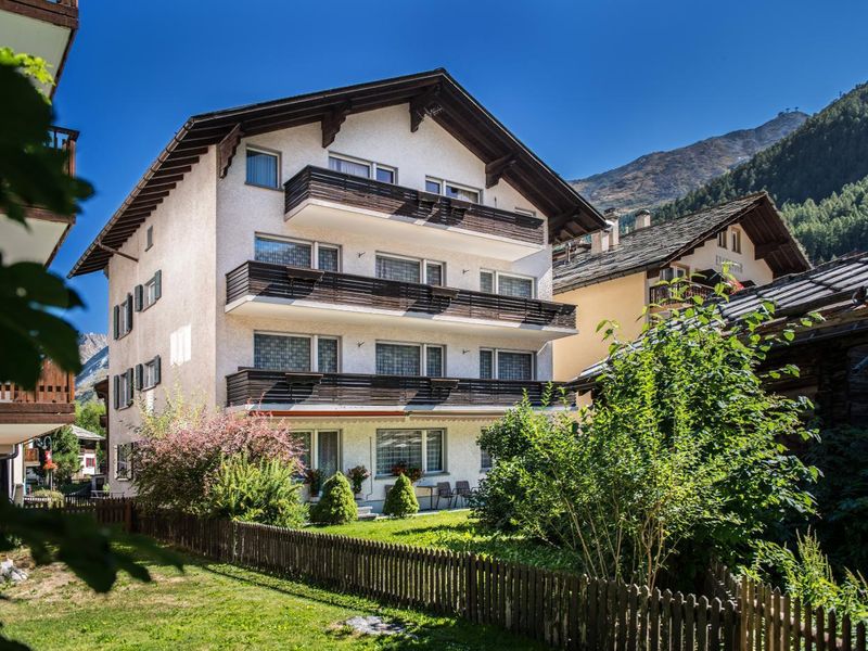 23497333-Ferienwohnung-4-Zermatt-800x600-0