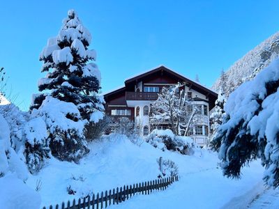 Haus Vira im Winter