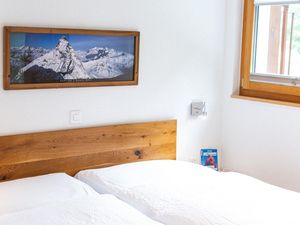 23475605-Ferienwohnung-4-Zermatt-300x225-3