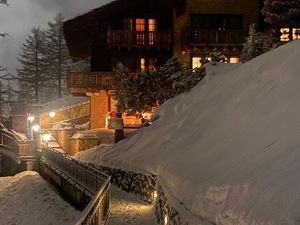 18369388-Ferienwohnung-2-Zermatt-300x225-4