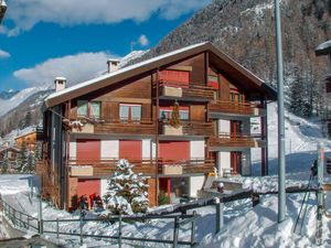 23842443-Ferienwohnung-4-Zermatt-300x225-1