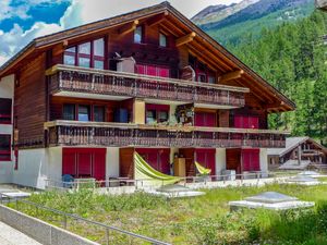 23851410-Ferienwohnung-4-Zermatt-300x225-1