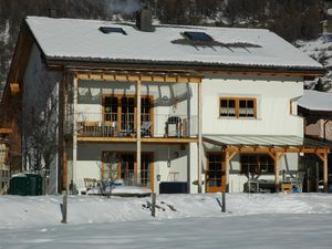 23534606-Ferienwohnung-3-Zernez-300x225-1