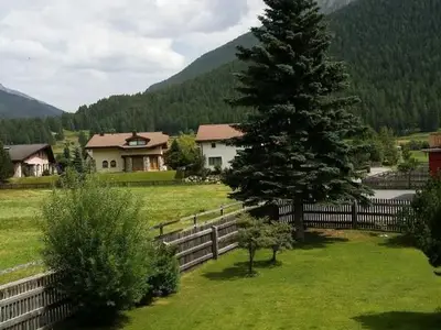 Blick vom Schlafzimmer Richtung Ofen-pass