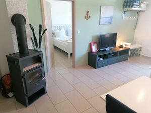 23551409-Ferienwohnung-4-Zierow-300x225-3