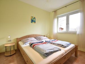 21848933-Ferienwohnung-6-Zierow-300x225-3