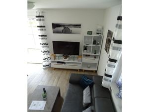 23920832-Ferienwohnung-5-Zierow-300x225-1