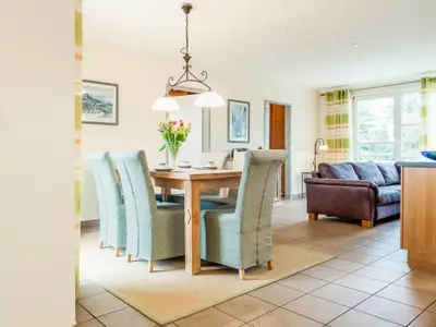 Ferienwohnung für 5 Personen (86 m²) in Zingst 1/10