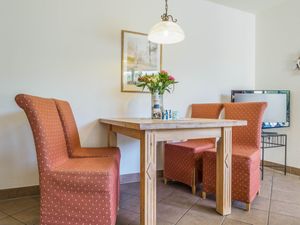 21667817-Ferienwohnung-4-Zingst (Ostseebad)-300x225-3