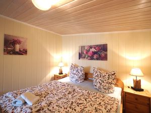 21609979-Ferienwohnung-3-Zingst (Ostseebad)-300x225-5