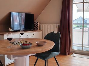 23961650-Ferienwohnung-3-Zingst (Ostseebad)-300x225-0