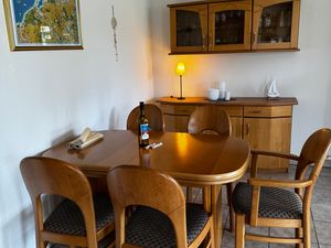 23982504-Ferienwohnung-4-Zingst (Ostseebad)-300x225-2