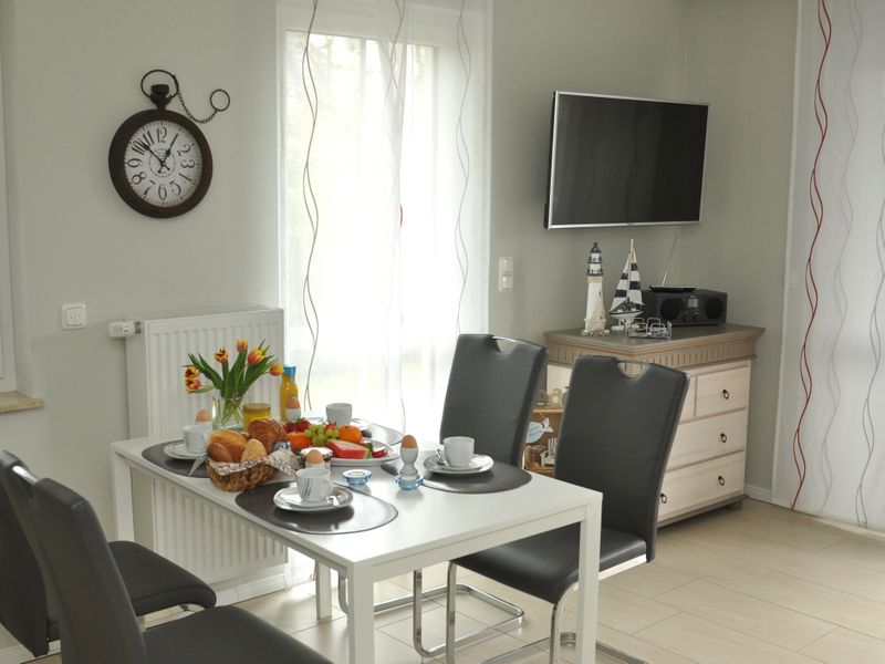 22336451-Ferienwohnung-4-Zingst (Ostseebad)-800x600-2