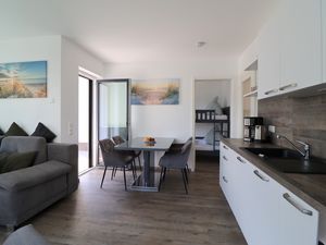 23176687-Ferienwohnung-5-Zingst (Ostseebad)-300x225-2