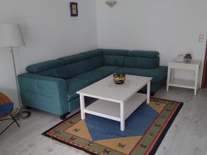 22651107-Ferienwohnung-4-Zingst (Ostseebad)-300x225-3