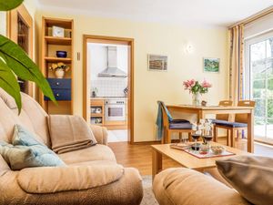 21667799-Ferienwohnung-4-Zingst (Ostseebad)-300x225-5